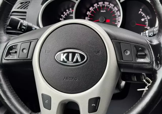 KIA Venga 1.6 CVVT Titanium Collection