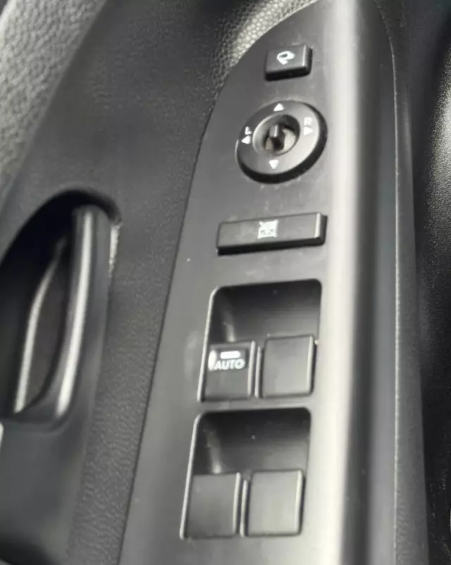 KIA Venga 1.6 CVVT Titanium Collection