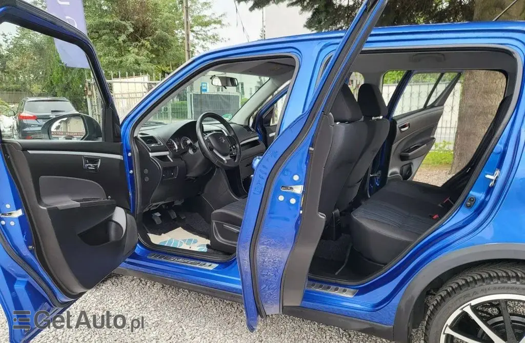 SUZUKI Swift 