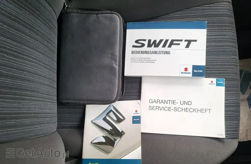 SUZUKI Swift 
