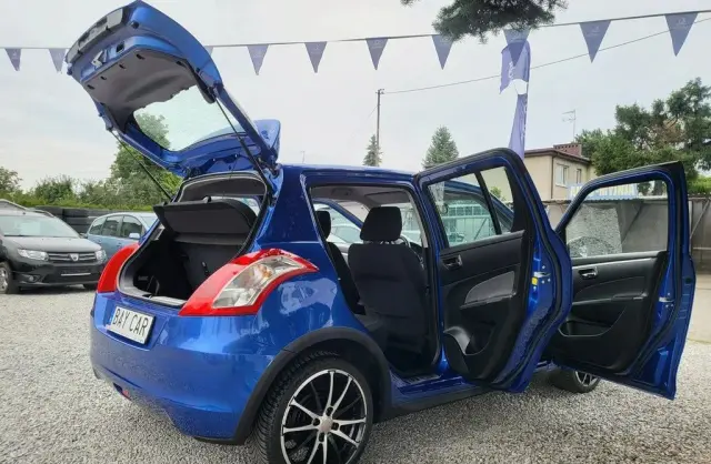 SUZUKI Swift 