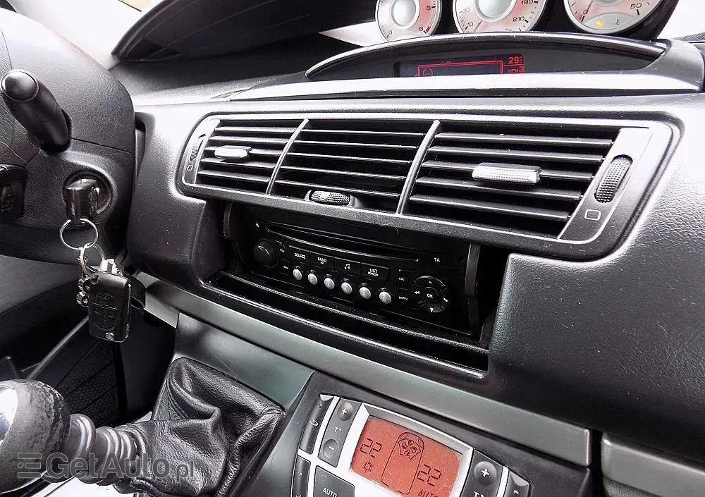 PEUGEOT 807 2.0 HDi Premium Euro5