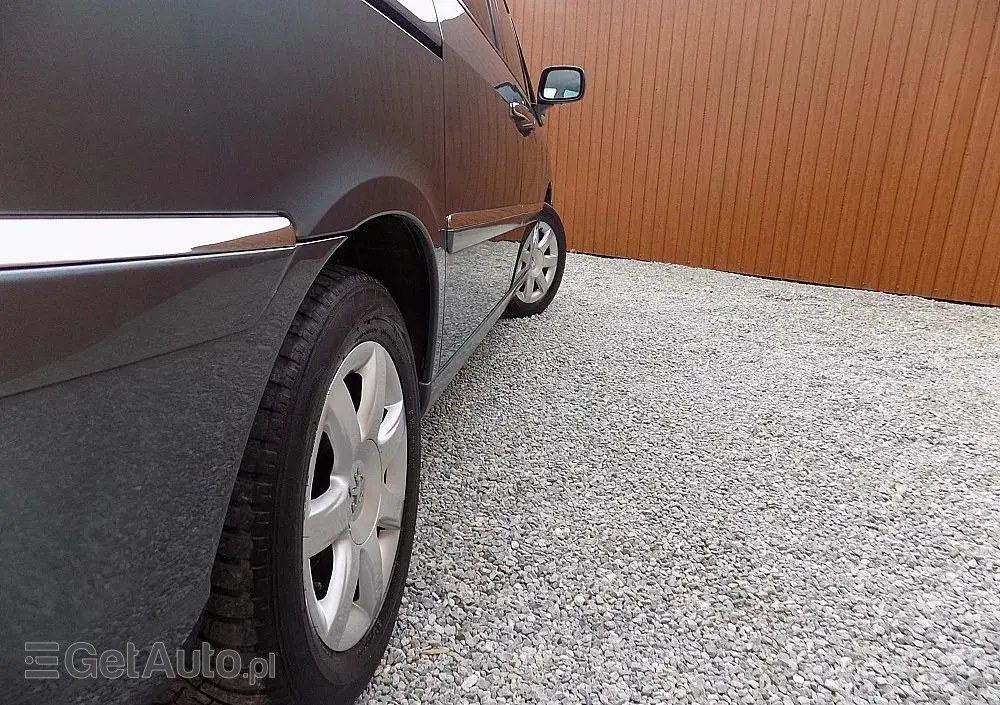 PEUGEOT 807 2.0 HDi Premium Euro5