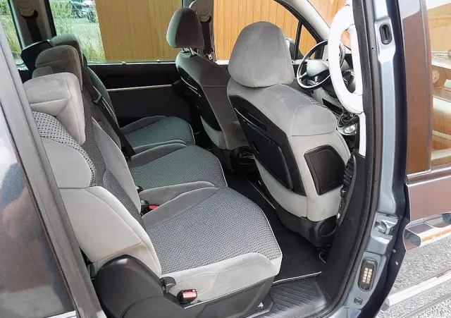 PEUGEOT 807 2.0 HDi Premium Euro5