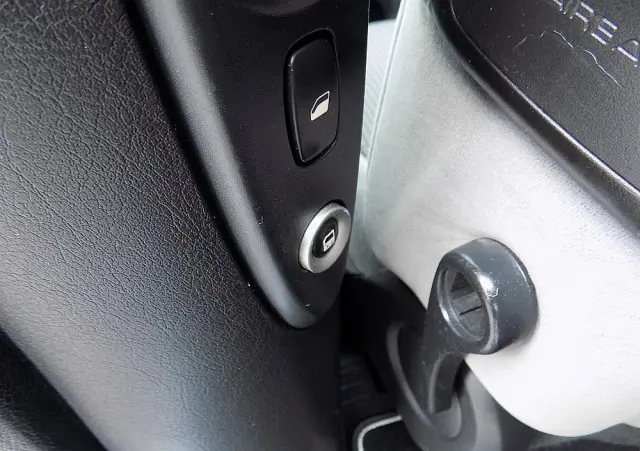 PEUGEOT 807 2.0 HDi Premium Euro5