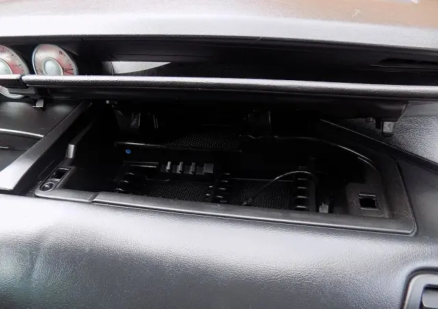 PEUGEOT 807 2.0 HDi Premium Euro5