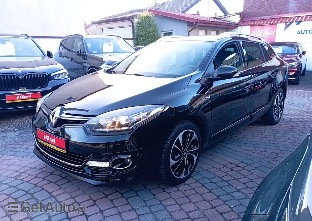 RENAULT Megane 1.2 16V TCe Bose EDC