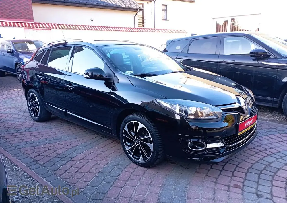 RENAULT Megane 1.2 16V TCe Bose EDC