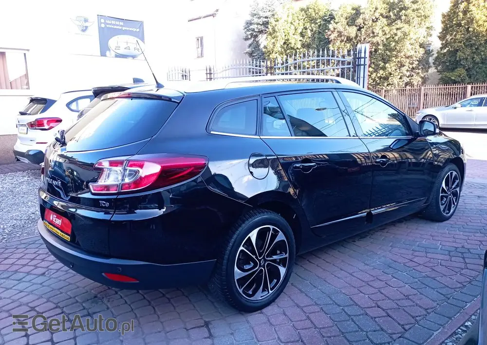 RENAULT Megane 1.2 16V TCe Bose EDC