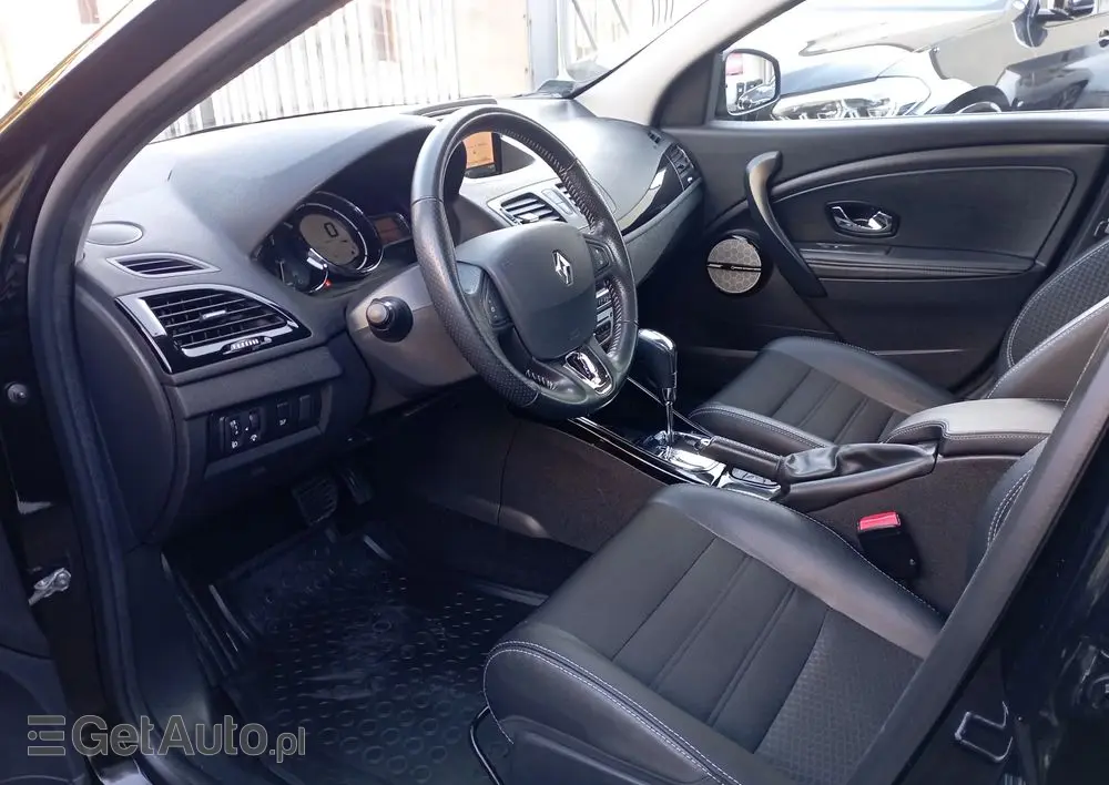 RENAULT Megane 1.2 16V TCe Bose EDC