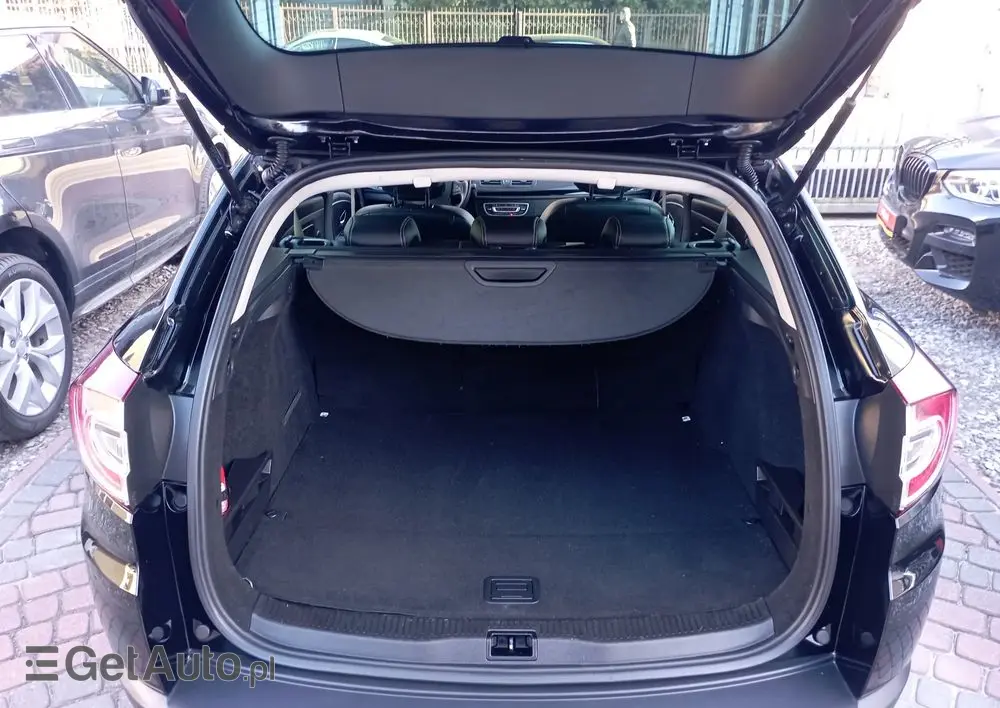 RENAULT Megane 1.2 16V TCe Bose EDC