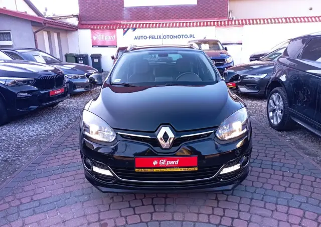 RENAULT Megane 1.2 16V TCe Bose EDC