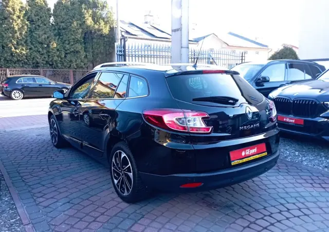 RENAULT Megane 1.2 16V TCe Bose EDC