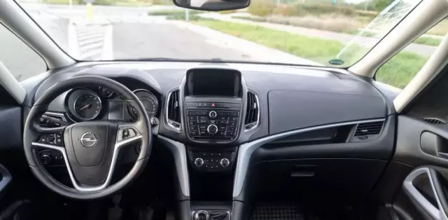 OPEL Zafira 