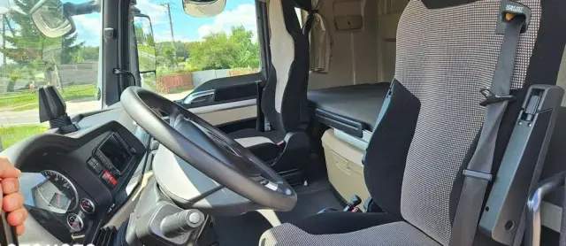 MAN TGX 18.470 XLX / LOW DECK / RETARDER / KSENON 