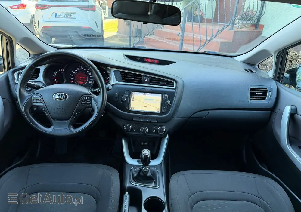 KIA Ceed 1.6 GDI ISG Platinum Edition