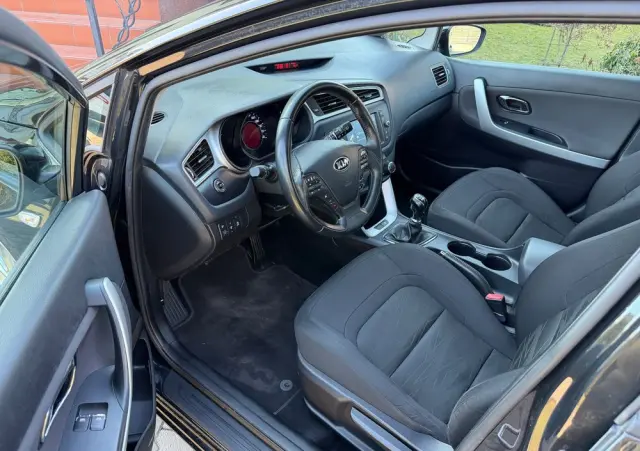 KIA Ceed 1.6 GDI ISG Platinum Edition