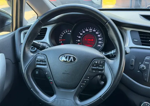 KIA Ceed 1.6 GDI ISG Platinum Edition