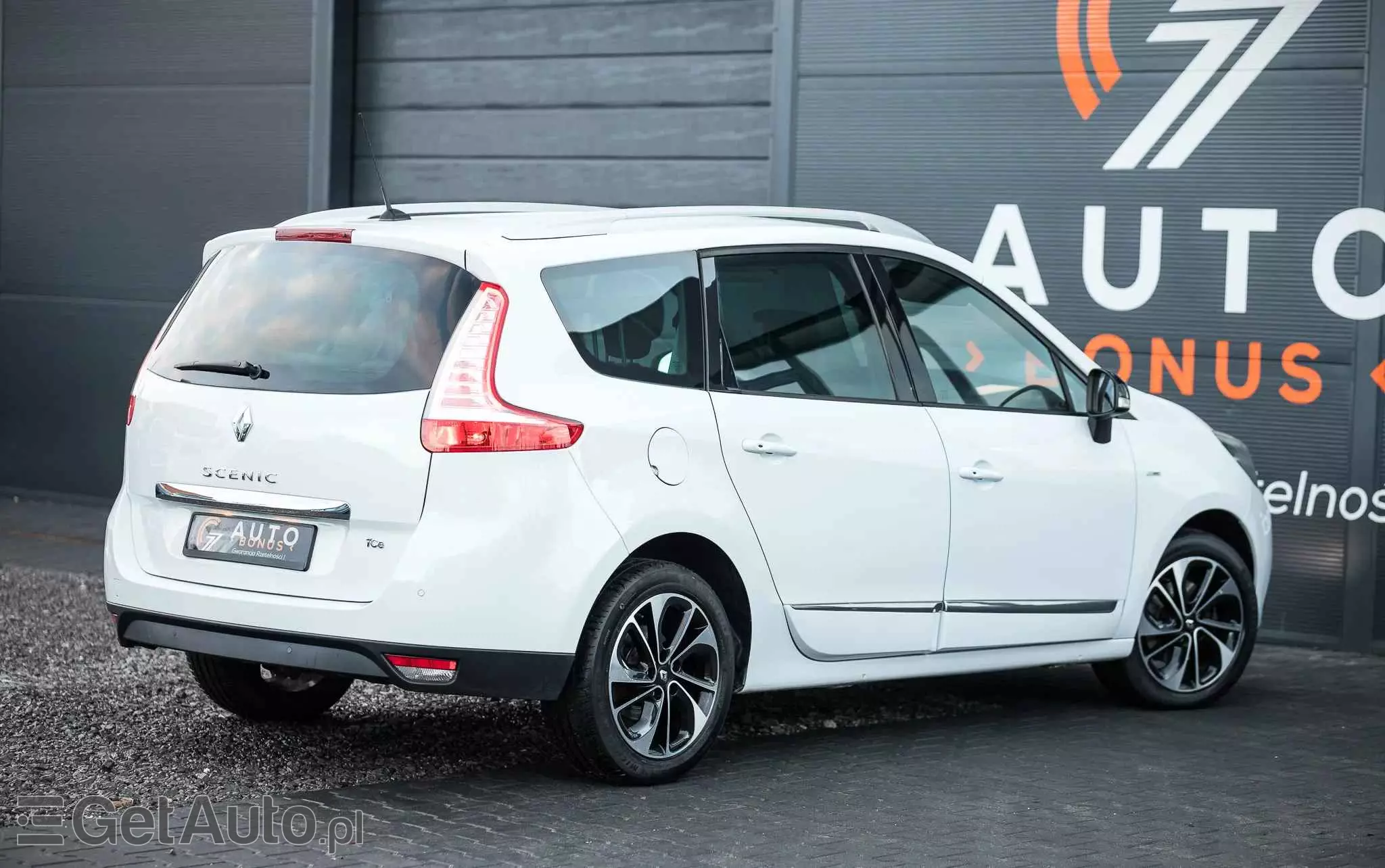 RENAULT Grand Scenic ENERGY TCe 130 BOSE EDITION