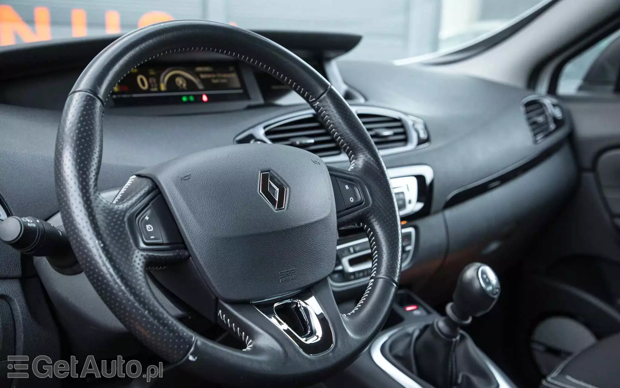 RENAULT Grand Scenic ENERGY TCe 130 BOSE EDITION