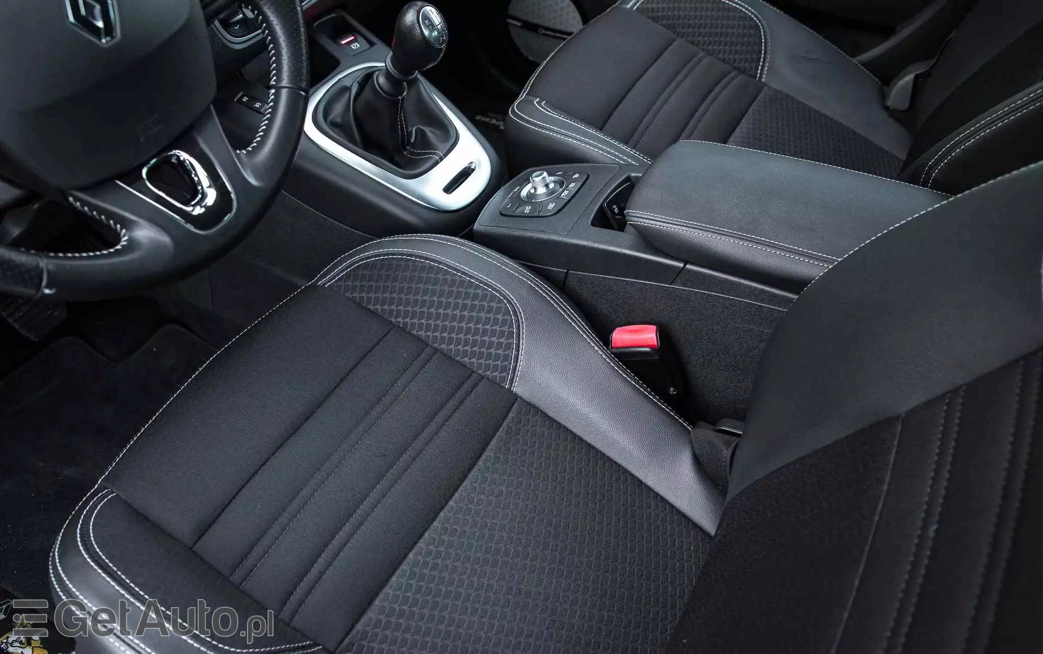 RENAULT Grand Scenic ENERGY TCe 130 BOSE EDITION