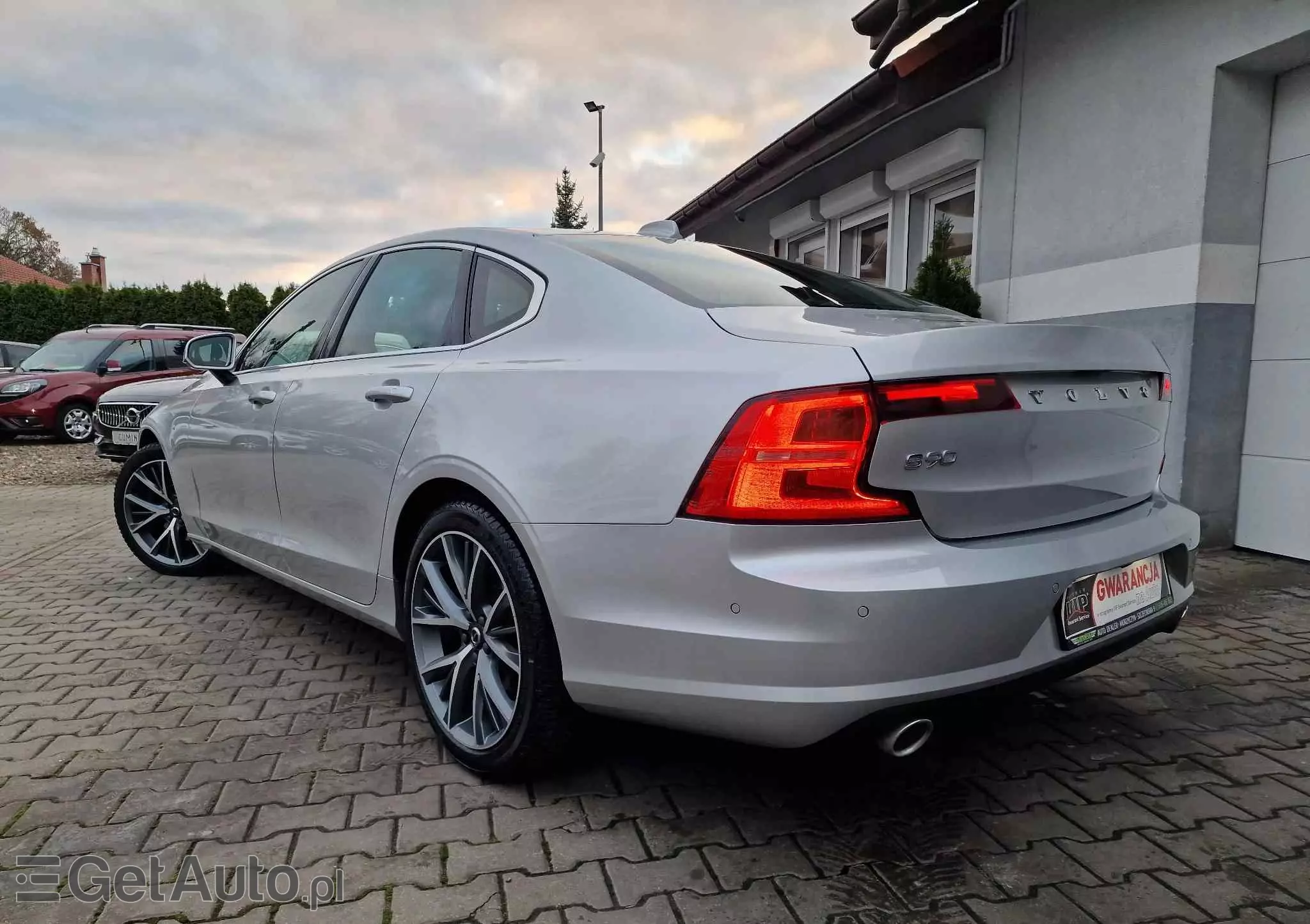 VOLVO S90 D4 Geartronic Momentum Pro