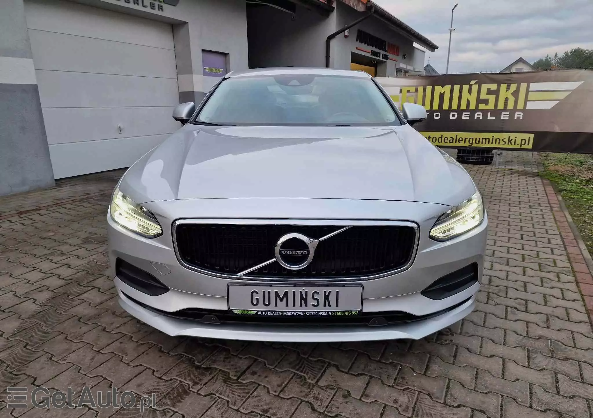 VOLVO S90 D4 Geartronic Momentum Pro