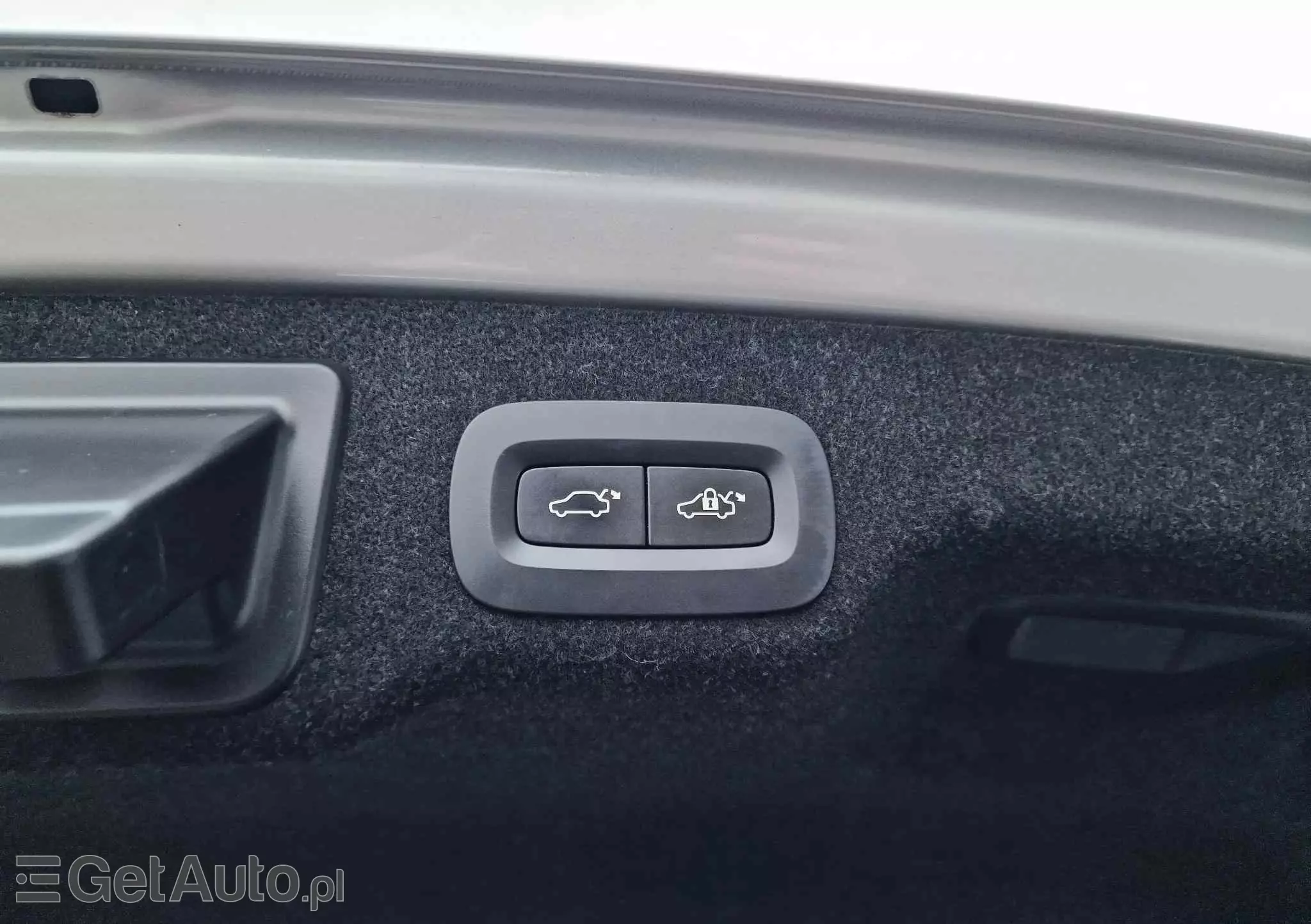 VOLVO S90 D4 Geartronic Momentum Pro