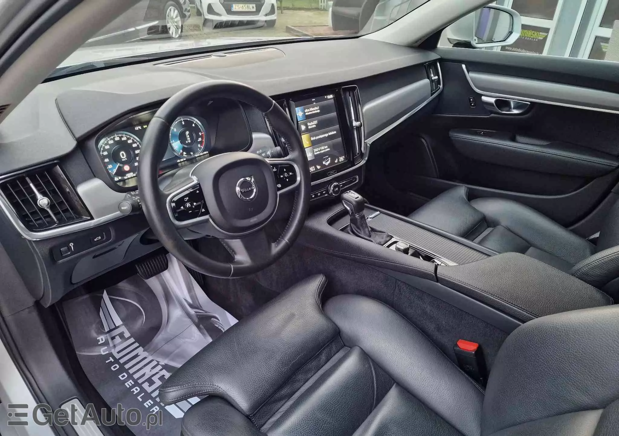 VOLVO S90 D4 Geartronic Momentum Pro