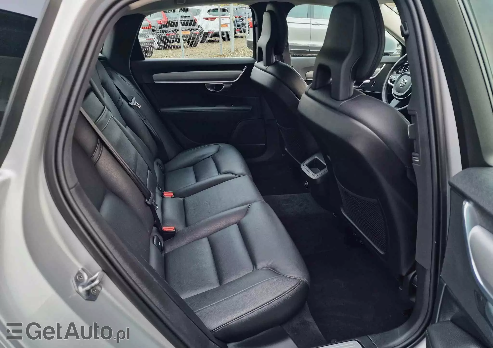 VOLVO S90 D4 Geartronic Momentum Pro