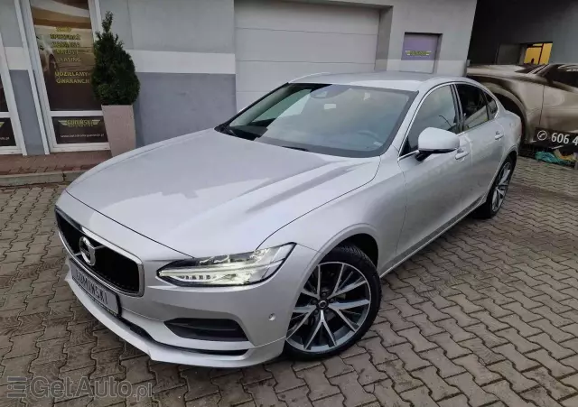 VOLVO S90 D4 Geartronic Momentum Pro