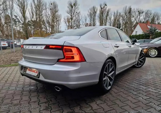 VOLVO S90 D4 Geartronic Momentum Pro