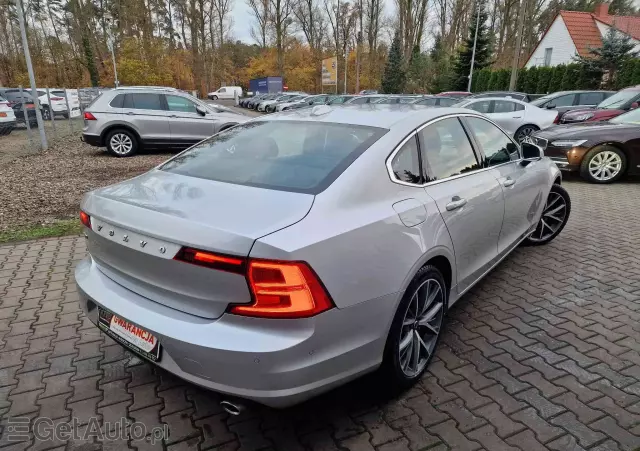 VOLVO S90 D4 Geartronic Momentum Pro