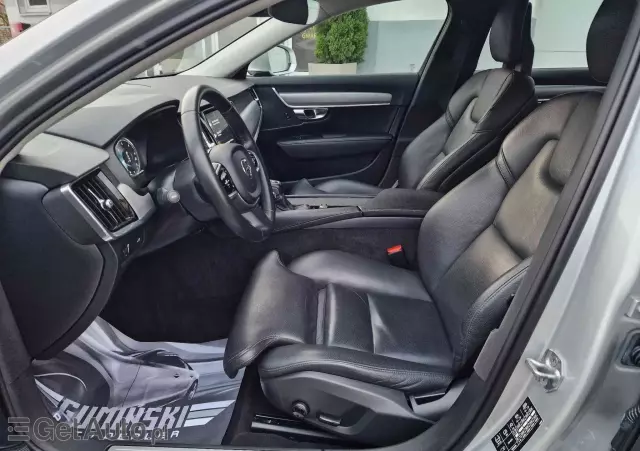 VOLVO S90 D4 Geartronic Momentum Pro