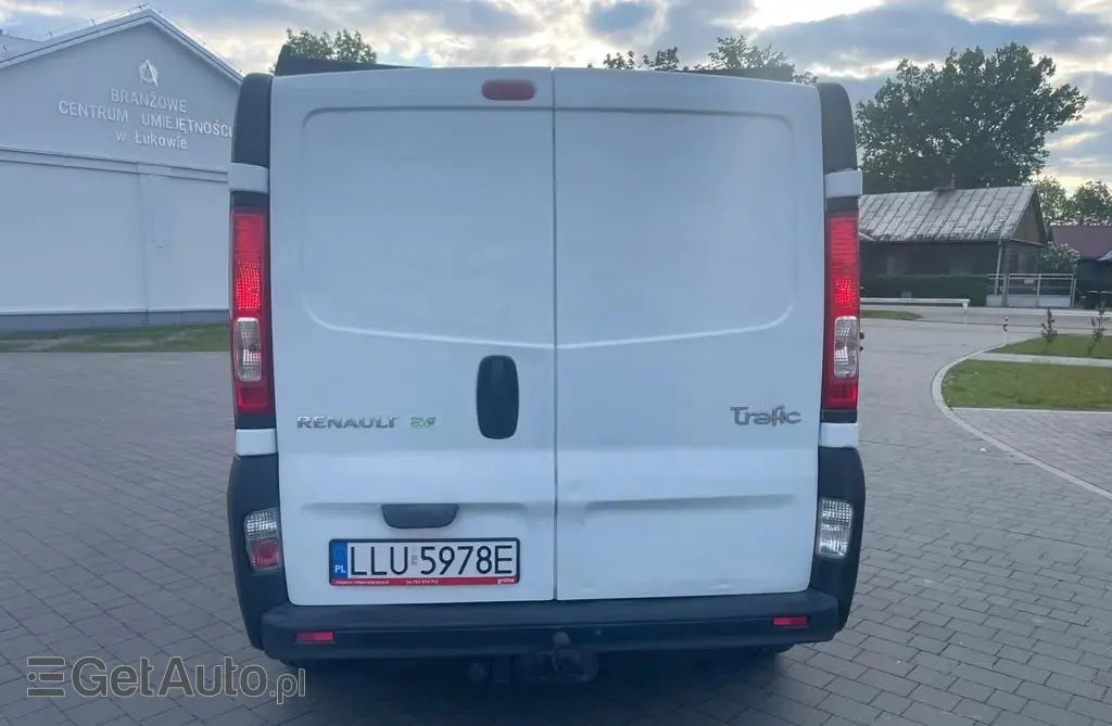 RENAULT Trafic 