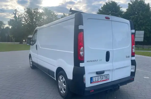RENAULT Trafic 