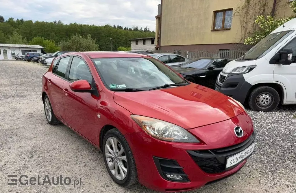 MAZDA 3 