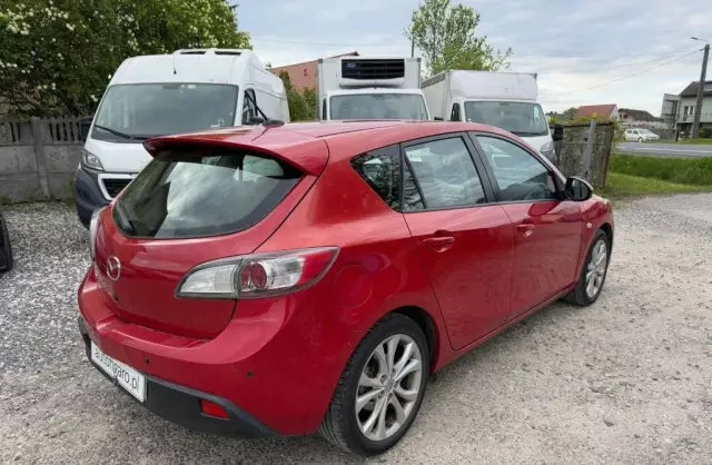 MAZDA 3 