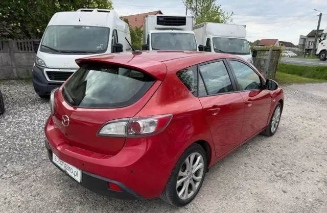 MAZDA 3 