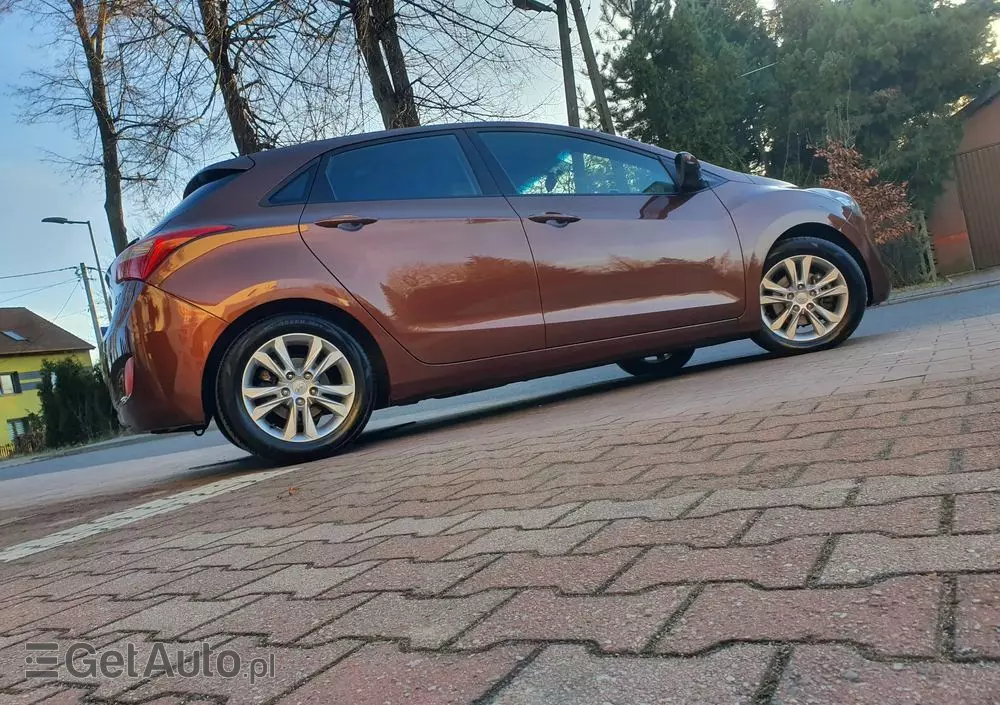 HYUNDAI I30 1.4 Premium