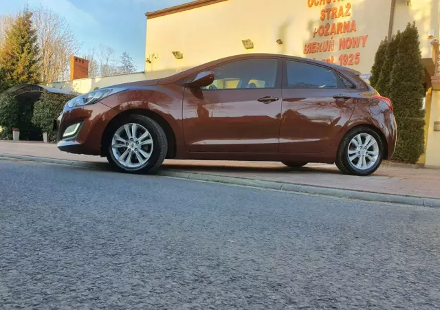 HYUNDAI I30 1.4 Premium