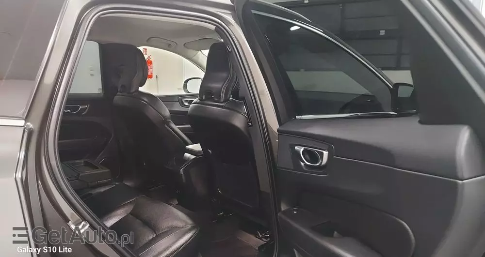 VOLVO XC 60 B4 D AWD Geartronic Inscription