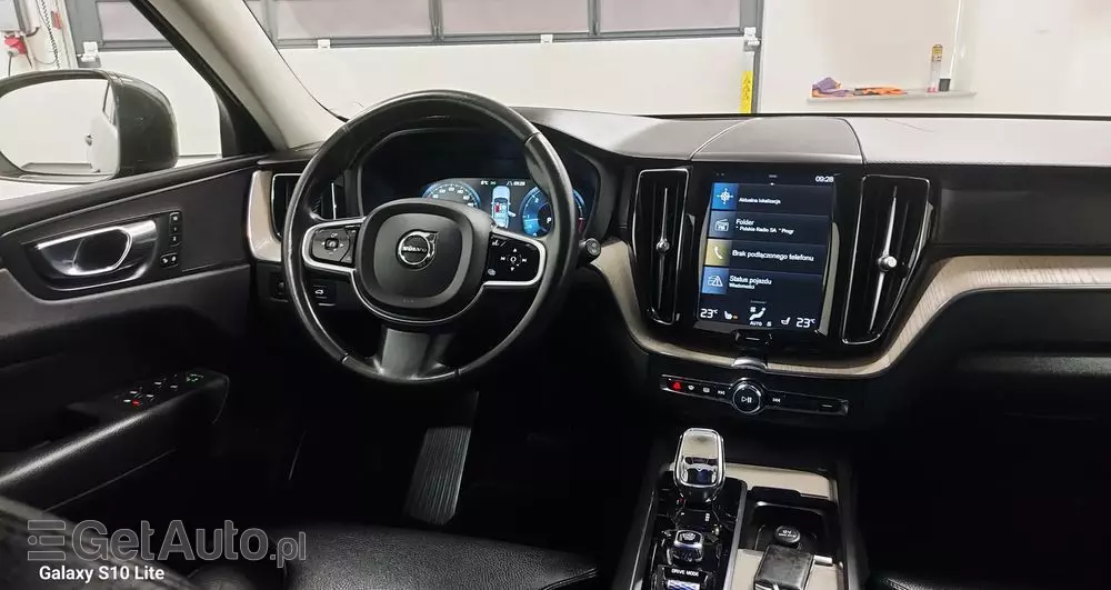 VOLVO XC 60 B4 D AWD Geartronic Inscription
