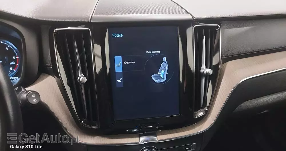 VOLVO XC 60 B4 D AWD Geartronic Inscription