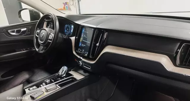 VOLVO XC 60 B4 D AWD Geartronic Inscription