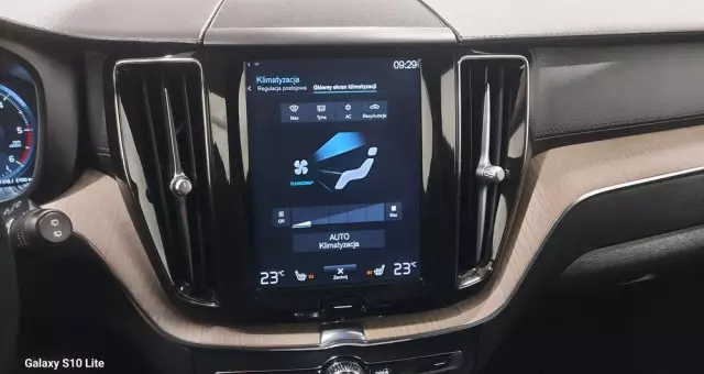 VOLVO XC 60 B4 D AWD Geartronic Inscription