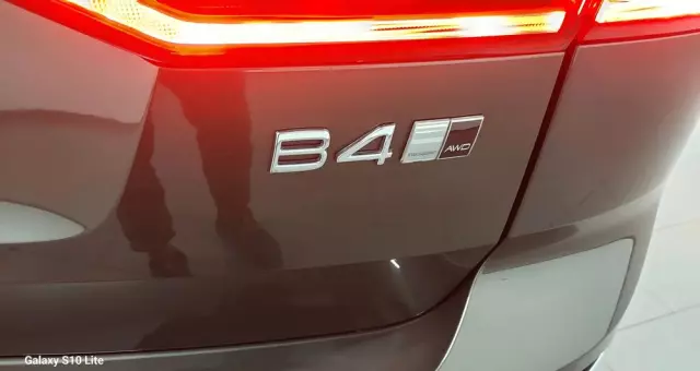 VOLVO XC 60 B4 D AWD Geartronic Inscription