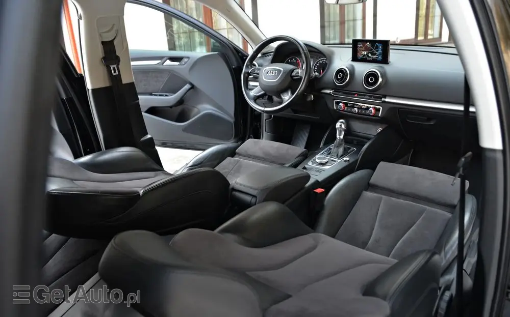 AUDI A3 Sportback 
