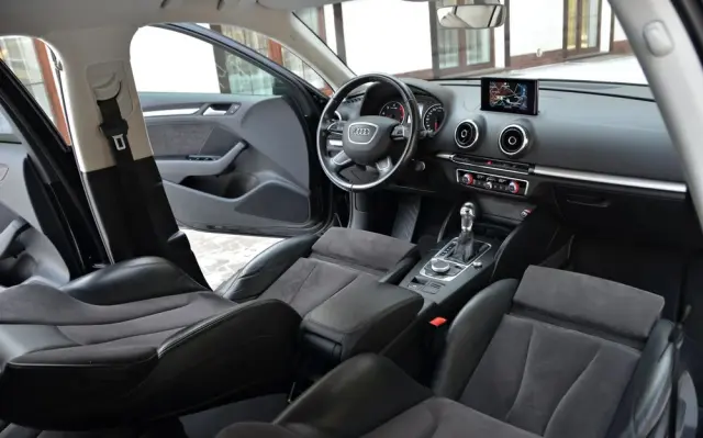 AUDI A3 Sportback 