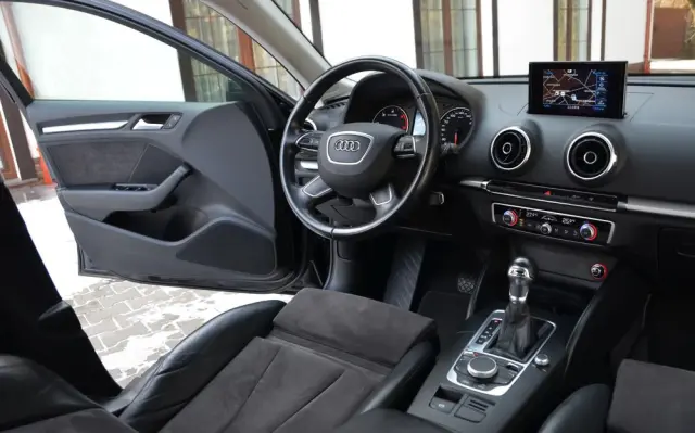 AUDI A3 Sportback 